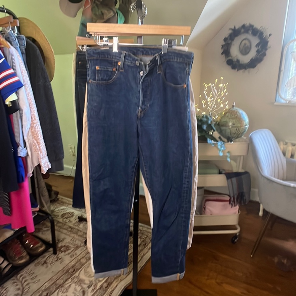 Levi’s Skinny Blue Jeans.